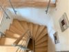 Sonnenverwöhntes Haus mit traumhafter Ausblick perfekt für die Familie - Treppenaufgang