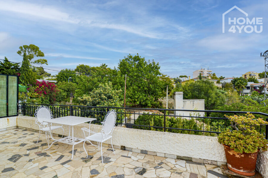 TOP LAGE: Majorquine Bergvilla, 220qm, 3 SZ, 2 Bäder, 2 Wohnzimmer, Dachterrasse, Garage, Garten, 07015 Palma (Spanien), Einfamilienhaus