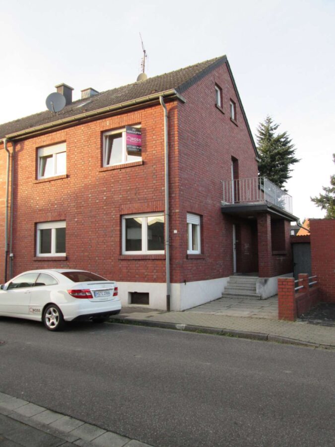 VERKAUFT !!!!! viel Platz!!! Sie können ALLES machen. viel Platz!!!, 41836 Hückelhoven, Reihenendhaus