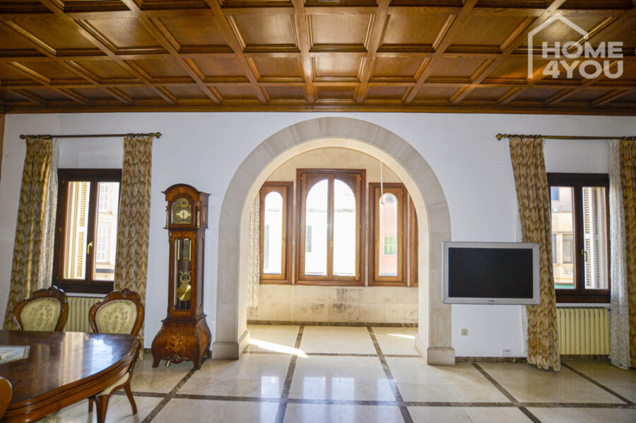 Stil & Design in Perfektion, historisches Stadthaus 230 qm, 4 SZ, 2 Bäder, Marmor, zentrale Top-Lage, 07640 ses Salines (Spanien), Stadthaus