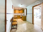 Idyllisches mallorquines Stadthaus mit Ausbaureserve, 240 qm, 3 SZ, 1Bad, Garage, Brunnen, Innenhof - Küche