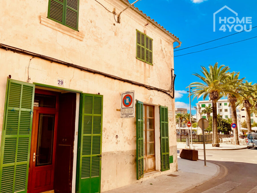 Wohnen und Arbeiten: Bezaubernde Stadtvilla, 227 qm, kühler Innenhof, 4 SZ. direkt am Plaza España, 07200 Felanitx (Spanien), Stadthaus