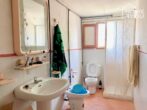 Idylle pur: Finca 100 qm, Pool, Solar, Brunnen und Nebengebäude auf 21.000 qm Area mit Steinmauern. - Badezimmer