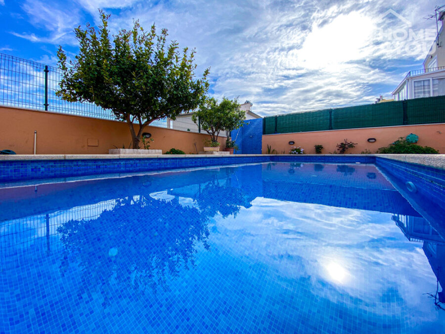 Villa im Herzen von Portals Nous in ruhiger Lage, 230qm 6SZ, 4Bäder, 2 Parkplätze, Pool, Klimaanlage, 07181 Calvià / Portals Nous (Spanien), Villa