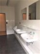 BÜRO/ Besprechnungsräume /Lagerflächen / Hallen ....alles unter einem Dach - Badezimmer