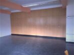 BÜRO/ Besprechnungsräume /Lagerflächen / Hallen ....alles unter einem Dach - Büro