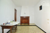 Einzigartig ruhige mallorquinische 125 qm Stadtwohnung, 3 SZ, 2 Bäder, Innenhof, Zisterne, Kamin - Wohnzimmer