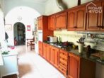 Solides Stadthaus, 265 qm, zentrale Lage, Innenhof, Kamin, Zentralheizung zum sofortigen Einzug. - Küche