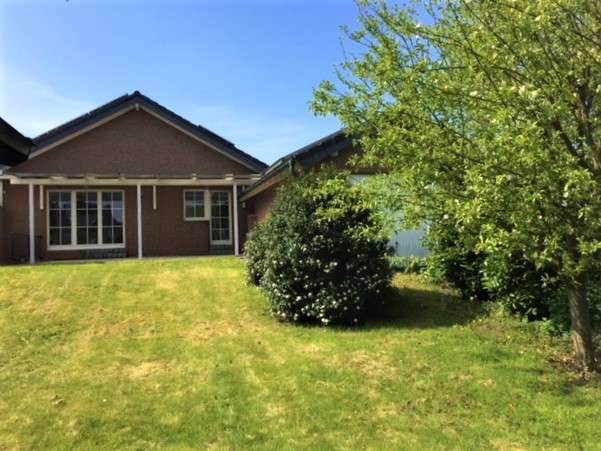 REST SOMMERANGEBOT ……….Viele Möglichkeiten …Photovoltaikanlage 13,25 kWp, 41849 Wassenberg, Doppelhaushälfte