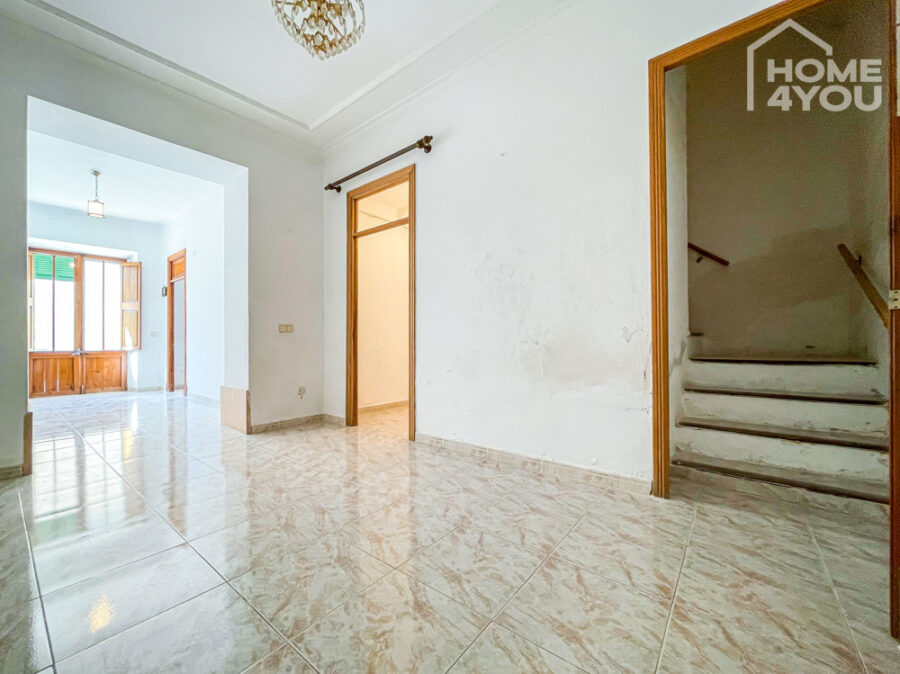 Preissensation: Riesiges Stadthaus, 305qm, 12 Zimmer, 6 SZ, 2 BZ, Innenhof, Sonnenterrasse, Garage, 07250 Vilafranca de Bonany (Spanien), Stadthaus