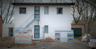 NEUE FOTOS* Ruhige Wohnanlage im Grünen *NEUBAU* - reduzierte Courtage - Hausansicht