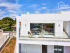 Neubau-Reihenvillen in Cala Estancia,Wohnen direkt am Meer. 140qm, 3SZ, 3 Bäder, Dachterrasse, Pool - Terrasse 1. Stock
