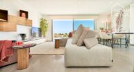 Neubau-Reihenvillen in Cala Estancia,Wohnen direkt am Meer. 140qm, 3SZ, 3 Bäder, Dachterrasse, Pool - Wohnzimmer 2