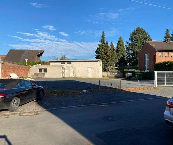 VIELES MÖGLICH – Ehemalige Werstatt und Autoverkauf glänzt im neuen Desingn, 41836 Hückelhoven, Grundstück