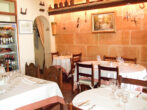 "3 auf einen Streich." Stadthaus, Restaurant & Gästehaus, 320 qm, Dachterrasse, Innenhof in Toplage. - Restaurant