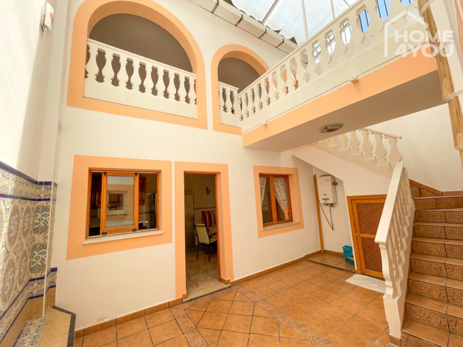 Spektakuläres Herrenhaus, 269 qm, 3 Etagen, 9 SZ, 3 Bäder, 2 Terrassen, Zentralheizung, Klima, Alarm, 07200 Felanitx (Spanien), Einfamilienhaus