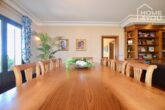 Luxus-Finca in Top-Lage, 260 qm, 3 SZ, Infinity-Pool, 33.000 qm Grund, Caports unweit Traumstrand. - Esszimmer