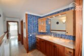 Zentrale Finca mit Vermietlizenz, 6 Betten, 3 SZ, 2 Bäder, 230 qm, Pool, Meerblick, Nebengebäude - Badezimmer 2