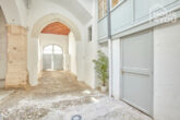 Designer Wohnung im historischen Zentrum von Palma, 2 SZ, 2 Bäder, 135qm, Erstbezug nach Renovierung - Hofeingang