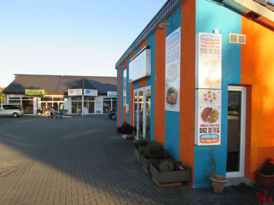 Centershop mit Metzgerei , Bäckerei usw Anlageobjekt inkl 1 Ferienwohnung, 41849 Wassenberg, Einkaufszentrum