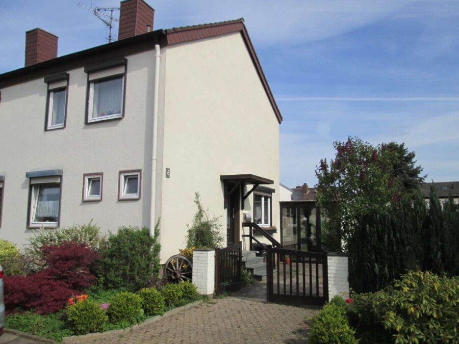 VERKAUFT !!!! Sonnenverwöhntes Haus sucht in TOP LAGE eine neue Familie, 52441 Setterich, Doppelhaushälfte