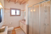 Preissensation: Hochwertige Luxusfinca, Vermietlizenz, 250 qm, 3 SZ, 2 Bad, Pool, Garage, Strandnähe - Badezimmer 2