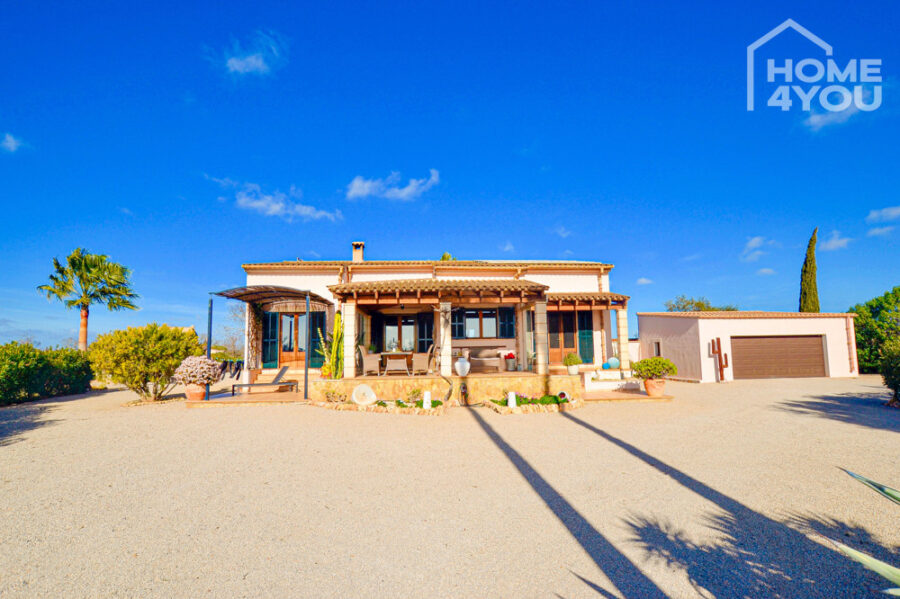 Preissensation: Hochwertige Luxusfinca, Vermietlizenz, 250 qm, 3 SZ, 2 Bad, Pool, Garage, Strandnähe, 07630 Campos (Spanien), Ferienhaus