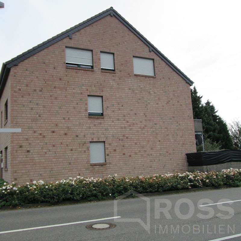 VERKAUFT !!! Aber es werden neue gebaut. z.B. Zweifamilienhaus in gute Lage, 41812 Erkelenz, Mehrfamilienhaus