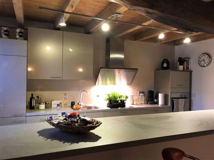 NICHT MEHR ZU HABEN MIETER GEFUNDEN Besonders und hochwertig auf 3 Etagen der Burg zu Füssen, 41849 Wassenberg, Apartment