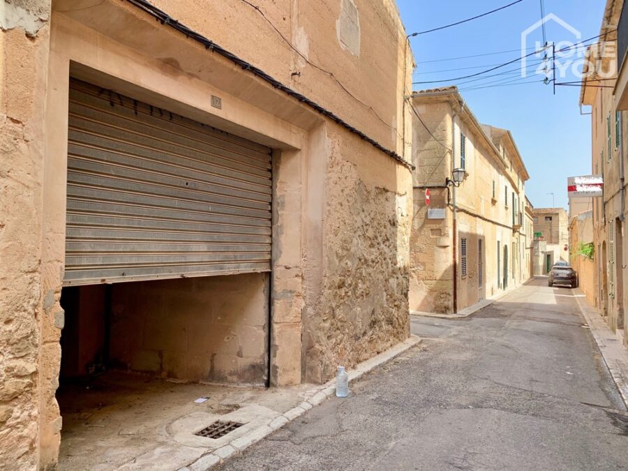 Freiraum für Kreativität: Historisches Stadthaus, 158 qm mit Weinkeller im Zentrum zur Sanierung., 07260 Porreres (Spanien), Stadthaus